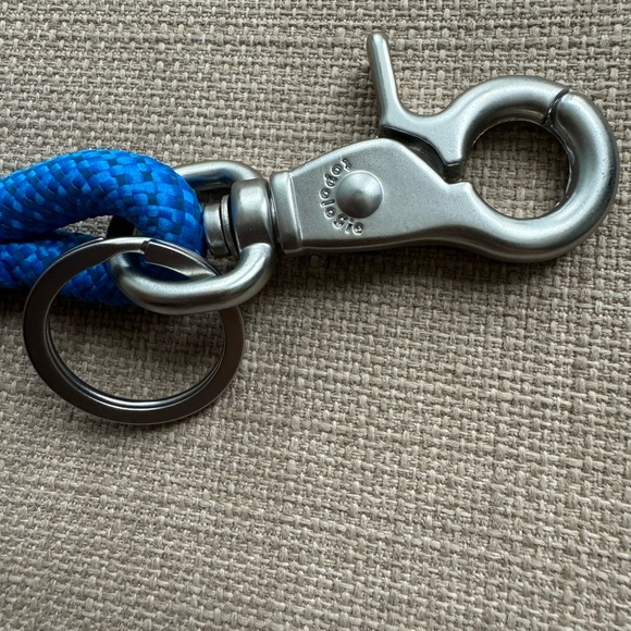 Loop Key Holder - Picture 7 of 8